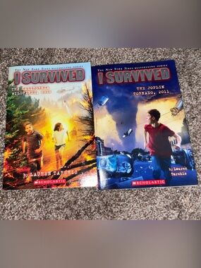 Scholastic I Survived Book Set - Red, Blue, Orange